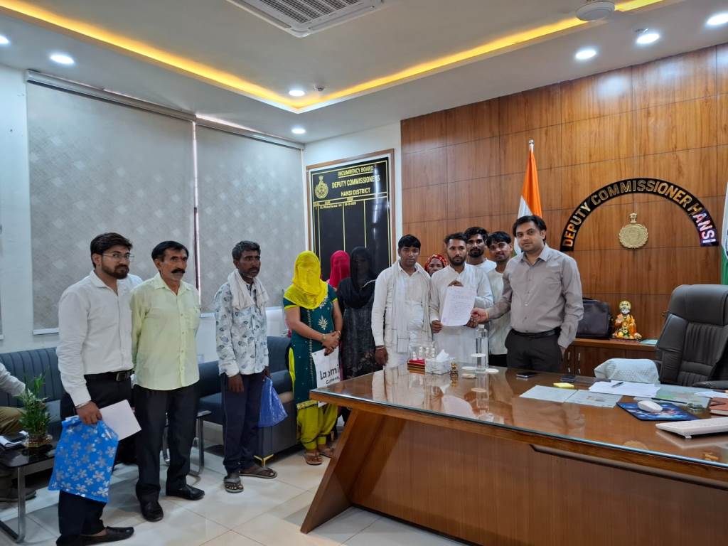Villagers of Chanut village meet DC Rahul Narwal regarding their grievances submit several complaints